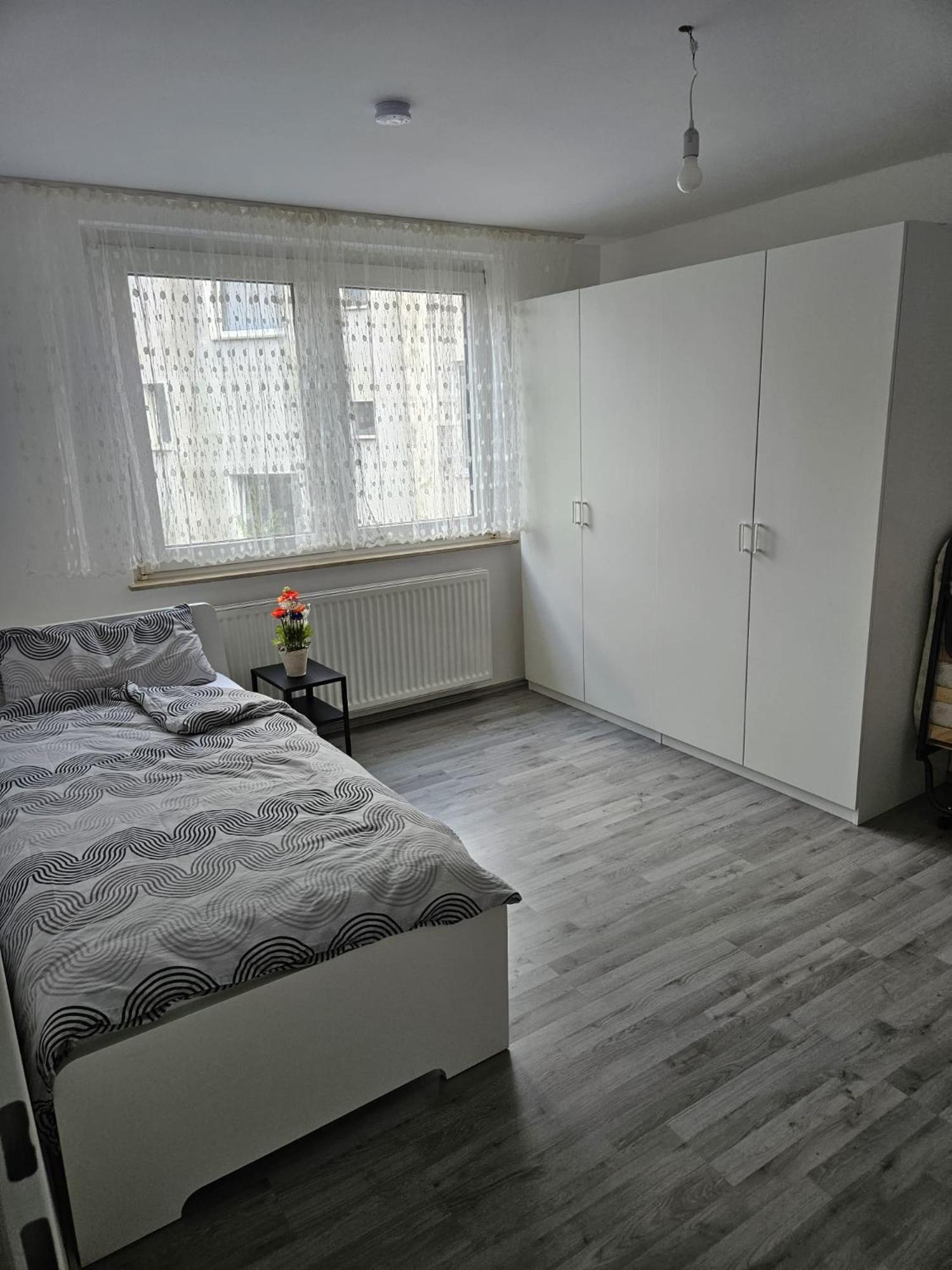 Charmante Ferienwohnung In Herne-Mitte Bagian luar foto
